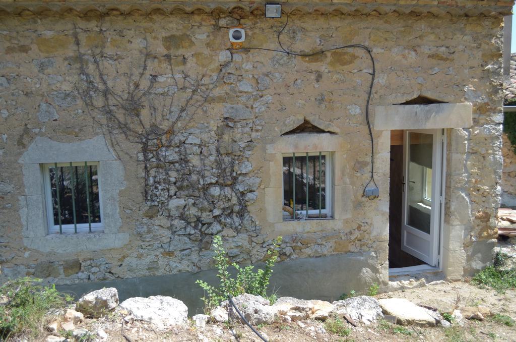 Gites La Ferme Accrochee A La Colline Lagorce  Exterior photo